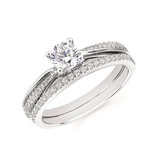 Featured image for “14k Diamond Wedding Set”